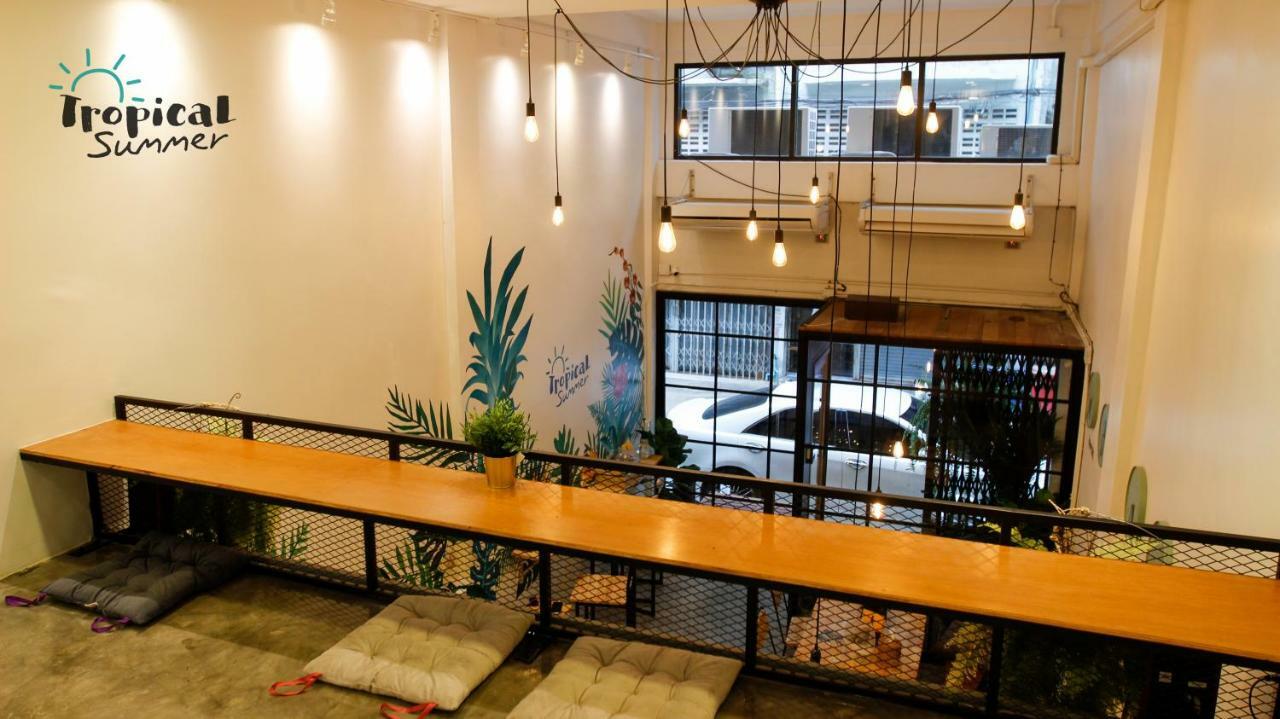 Tropical Summer Hostel 방콕 외부 사진